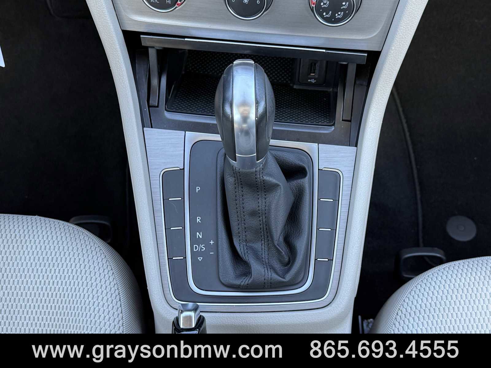 Used 2016 Volkswagen Golf S image 20