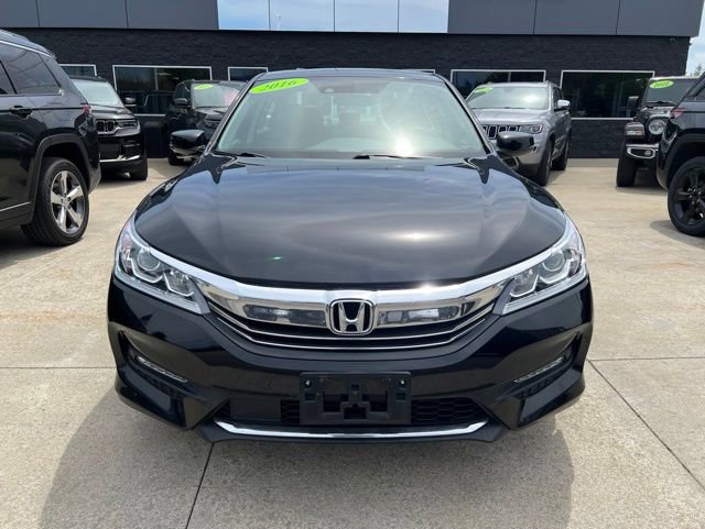 Used 2016 Honda Accord EX image 2