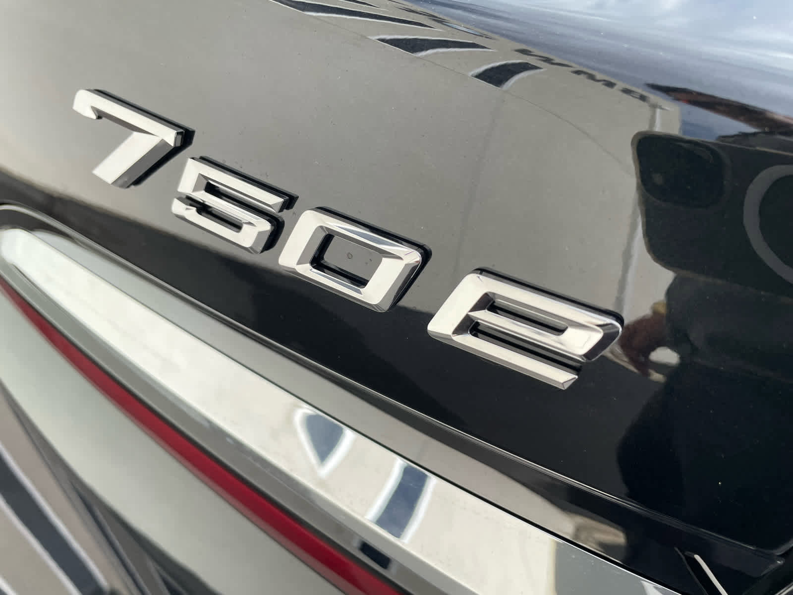 New 2026 BMW 750e xDrive w/ Executive Package image 24