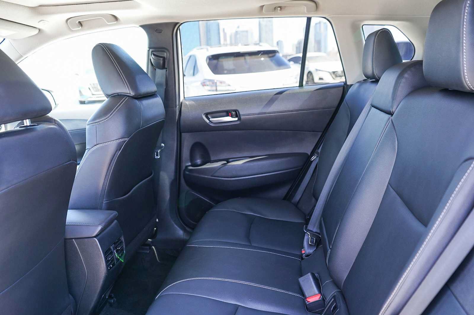 Used 2023 Toyota Corolla Cross XLE w/ Convenience Package FWD image 18