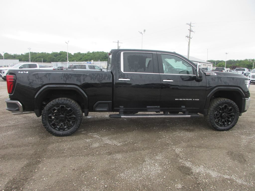 New 2026 GMC Sierra 2500 SLT w/ SLT Premium Package AWD/4WD image 3