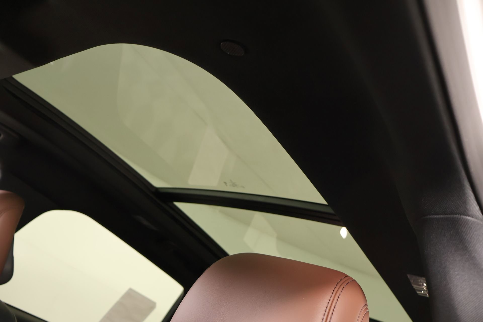 New 2026 Lincoln Nautilus Reserve AWD/4WD image 15