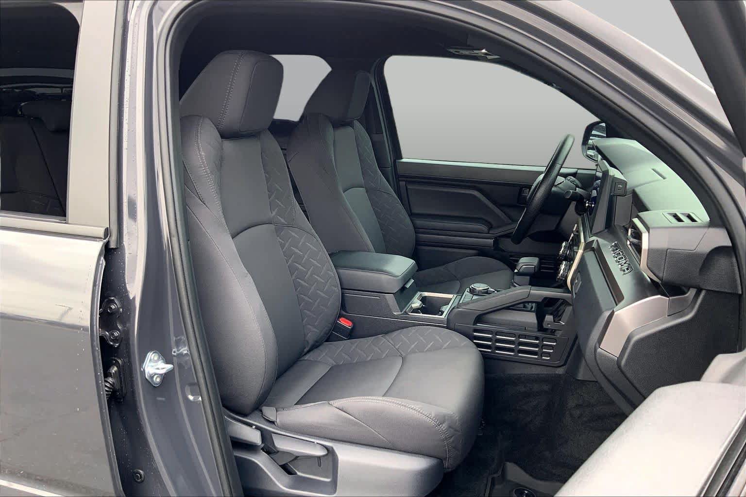 Used 2026 Toyota Tacoma SR5 AWD/4WD image 9