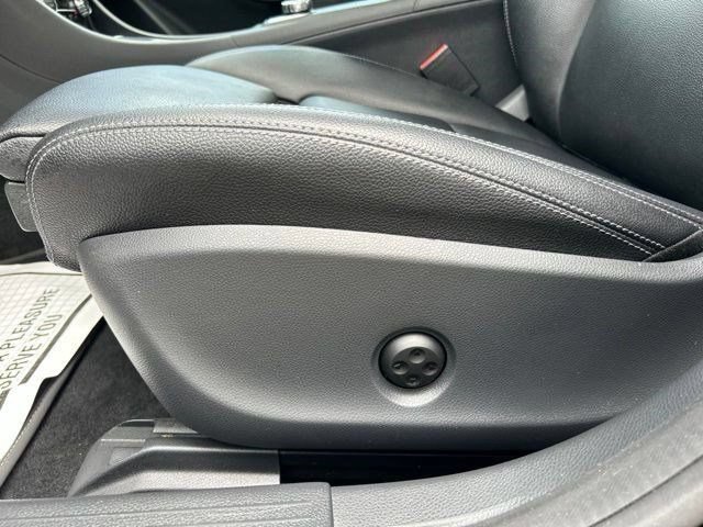 Used 2019 Mercedes-Benz CLA 250 4MATIC image 15
