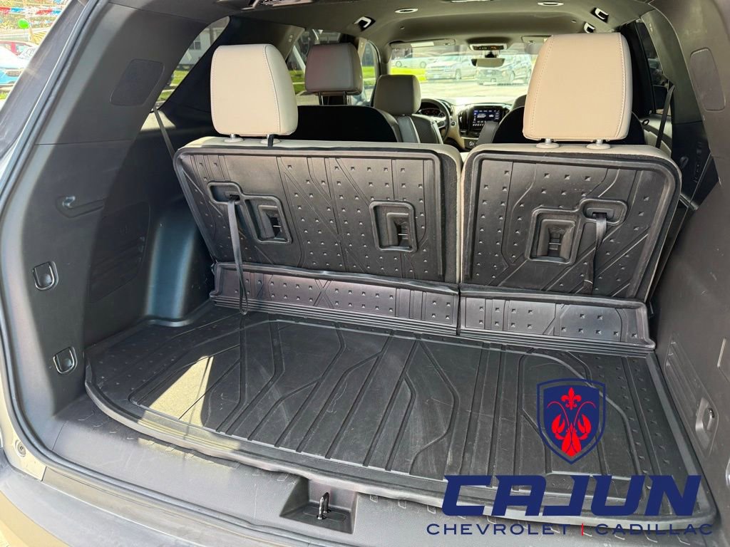 Used 2023 Chevrolet Traverse LT w/ LT Premium Package image 23