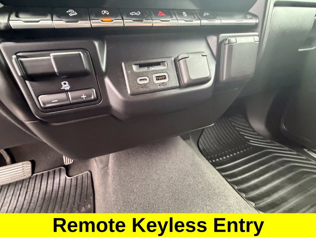 Used 2019 Chevrolet Silverado 1500 LT w/ All-Star Edition AWD/4WD image 23