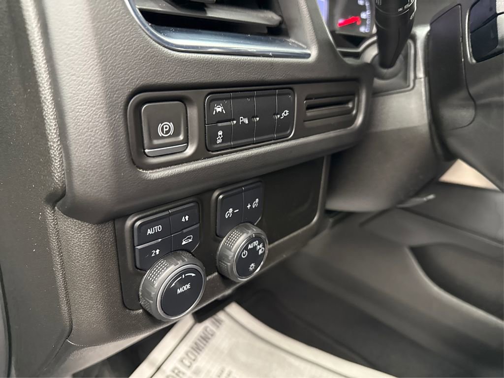 Used 2022 Chevrolet Suburban LS image 37