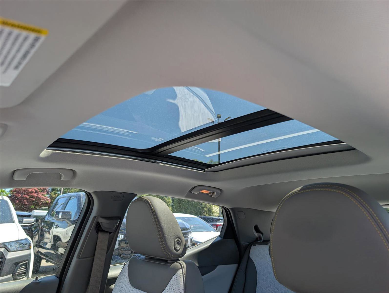 Used 2023 Chevrolet Bolt EUV Premier w/ Sun & Sound Package FWD image 30