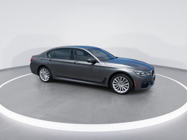 Used 2017 BMW 750i xDrive AWD/4WD image 8