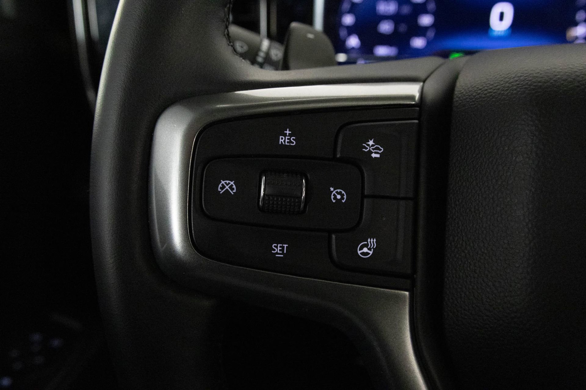 Used 2024 Chevrolet Silverado 1500 RST w/ Redline Edition AWD/4WD image 28