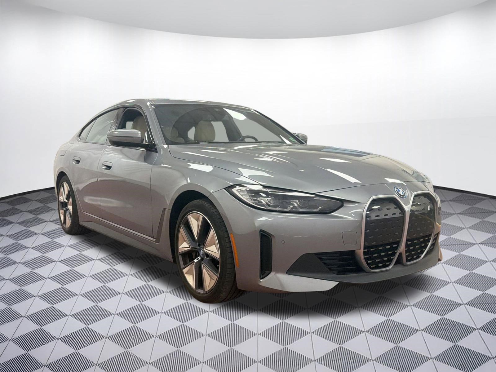 Certified 2023 BMW i4 eDrive35 w/ Premium Package image 7