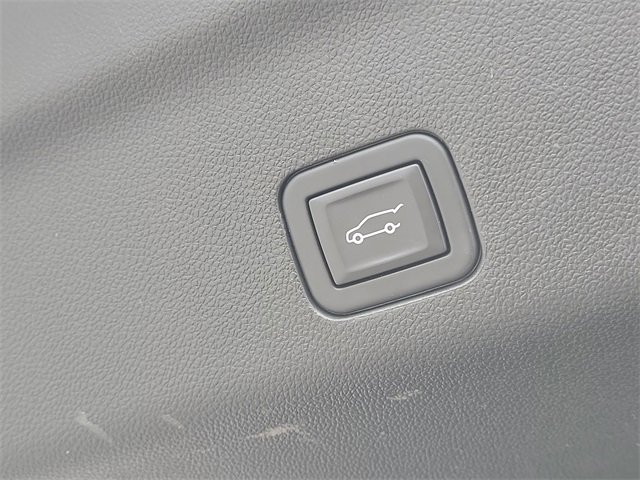 Used 2024 Cadillac Escalade V image 9