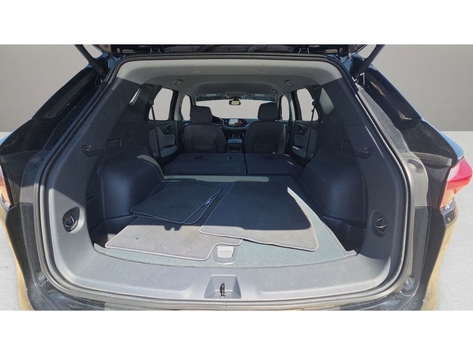 Used 2022 Chevrolet Blazer LT image 18