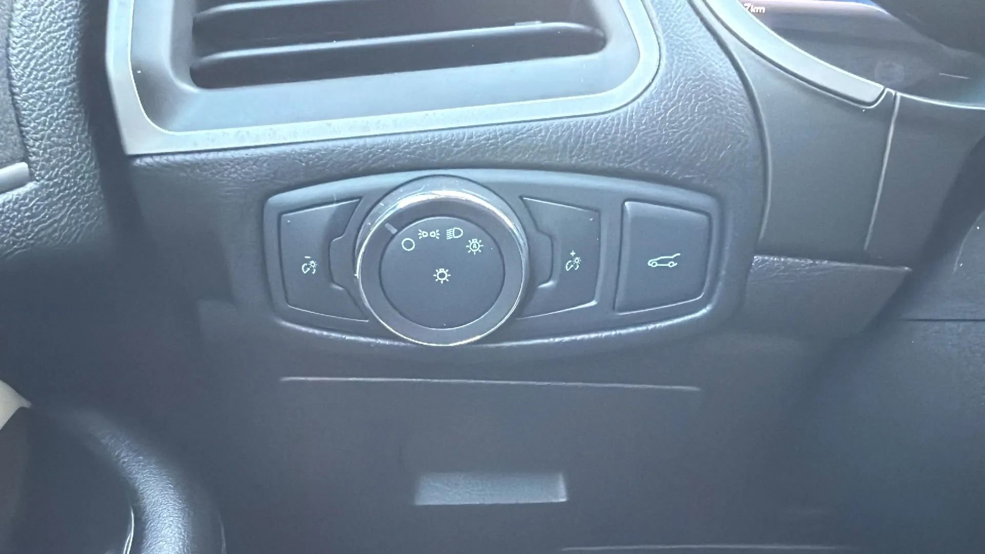 Used 2016 Ford Edge SEL w/ Canadian Touring Package image 15