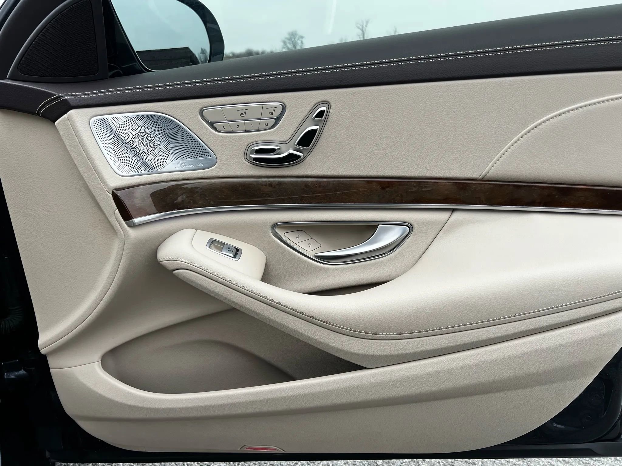 Used 2014 Mercedes-Benz S 550 Sedan image 25