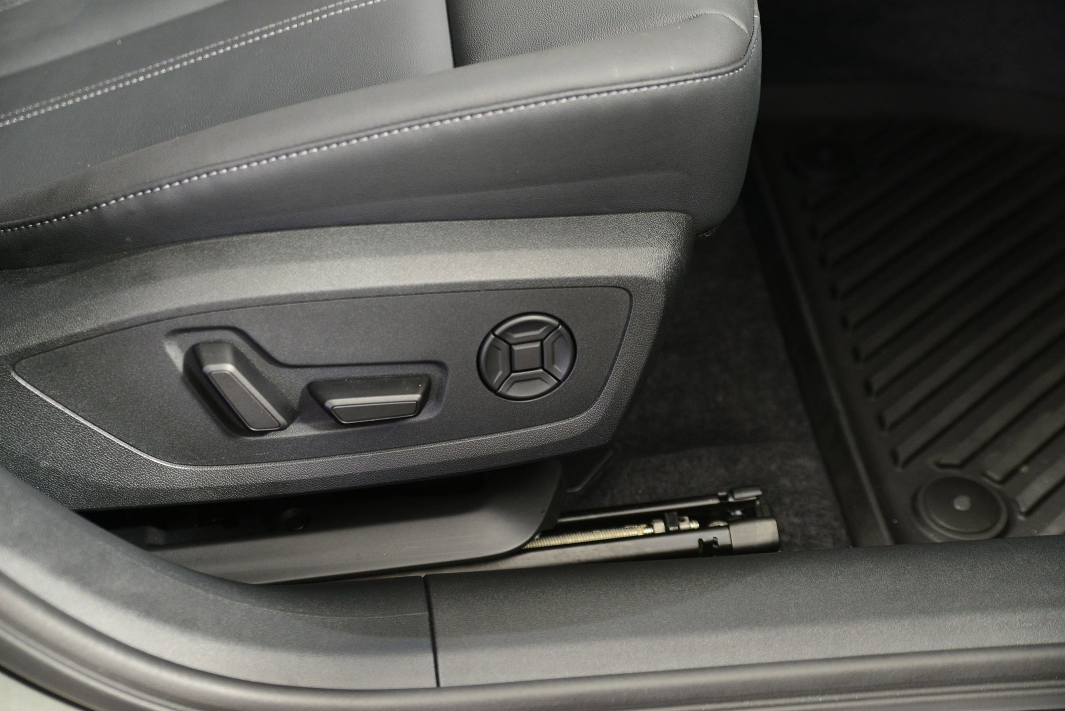 Certified 2025 Audi A5 2.0T Premium w/ Convenience Package image 10