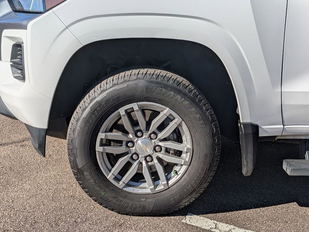 Used 2023 Chevrolet Colorado LT image 9