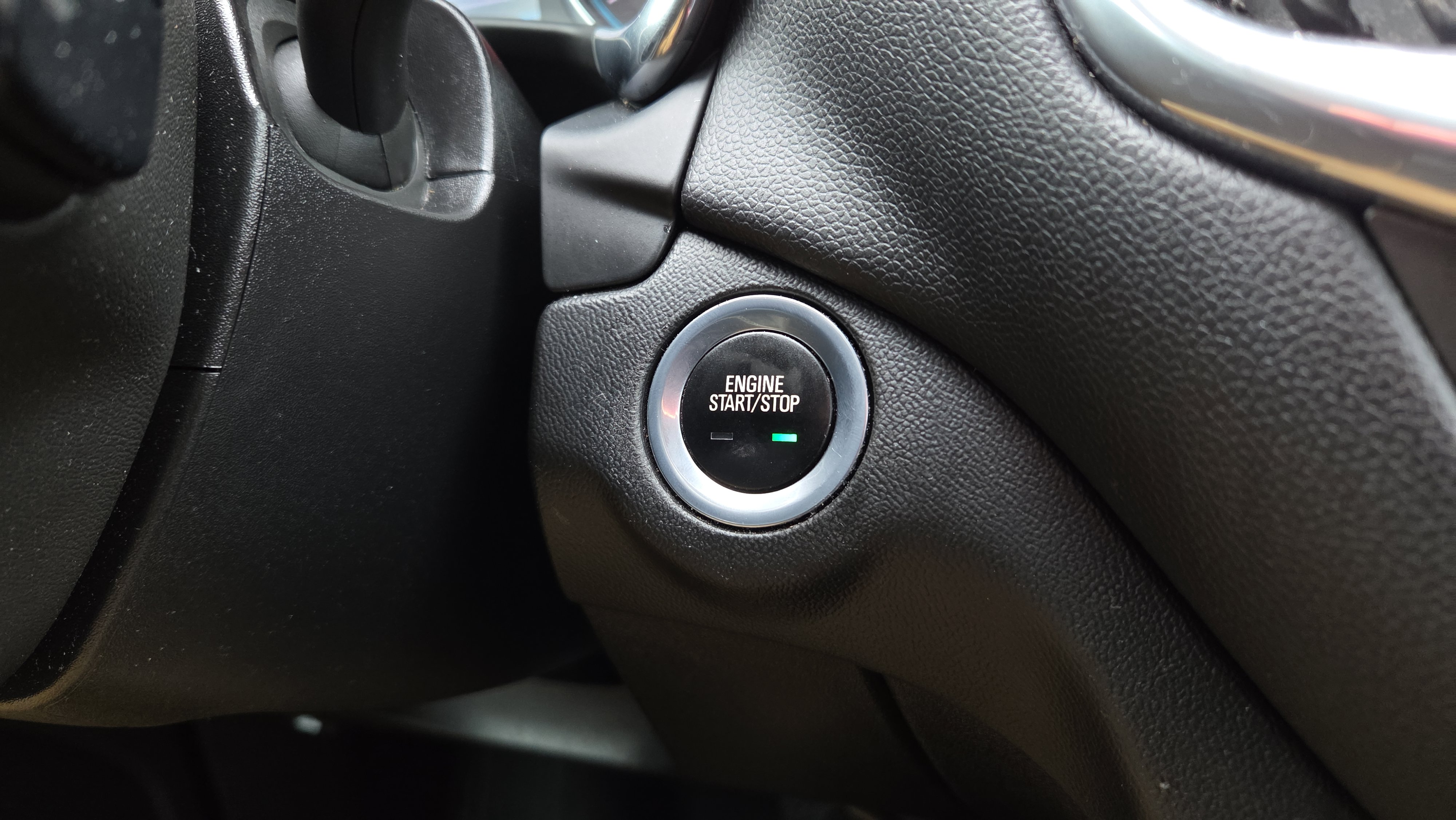 Used 2020 Chevrolet Equinox LT image 27