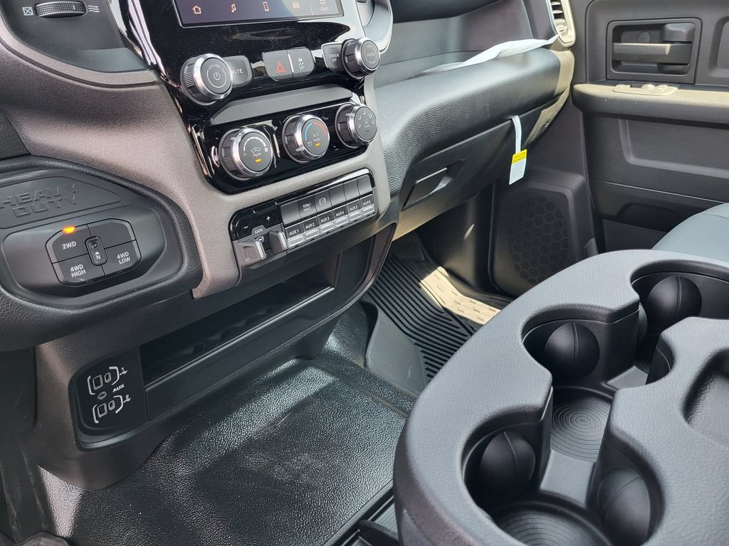 New 2026 RAM 2500 Tradesman w/ Bed Convenience Group AWD/4WD image 21
