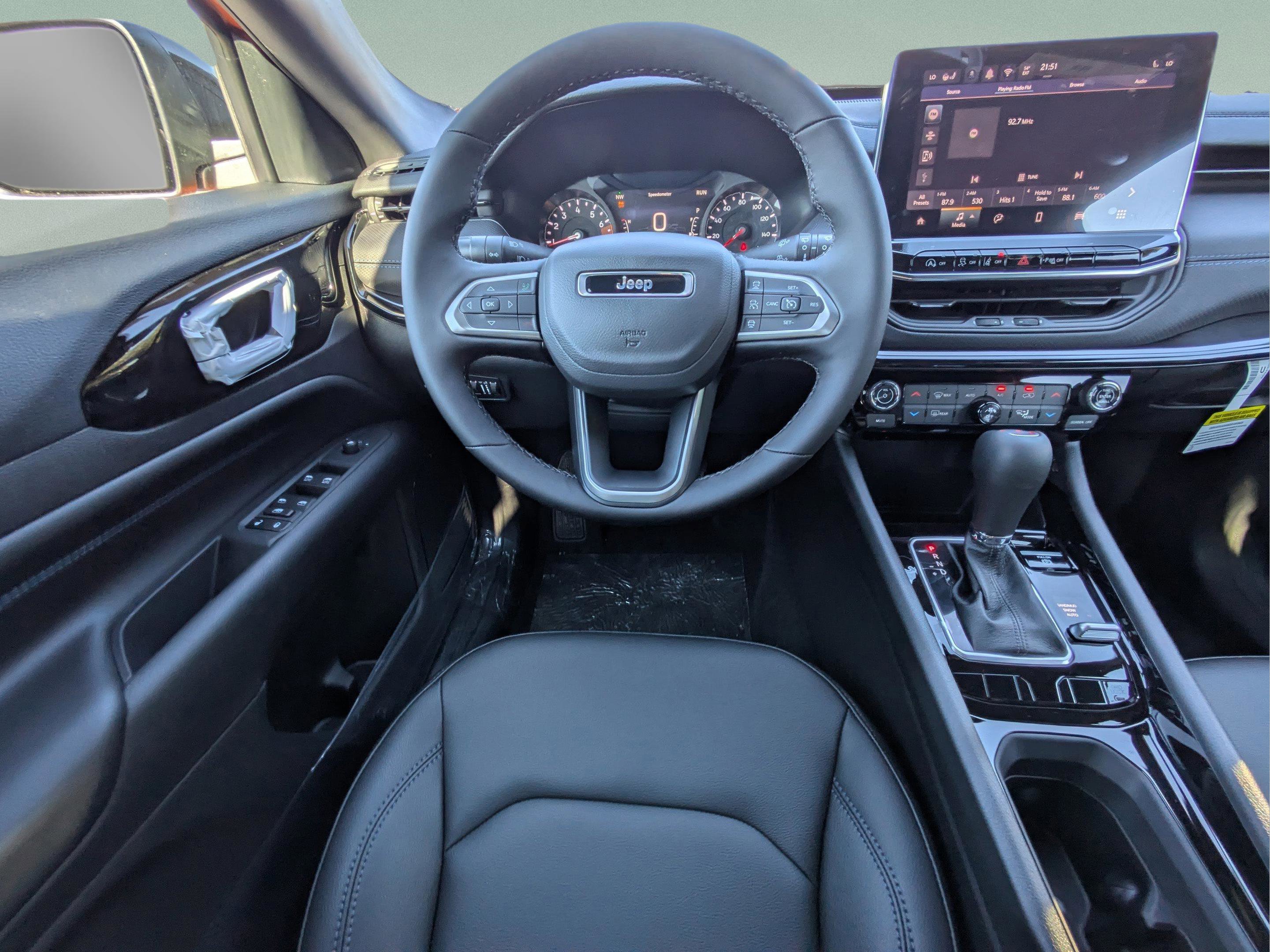 New 2026 Jeep Compass Limited image 18