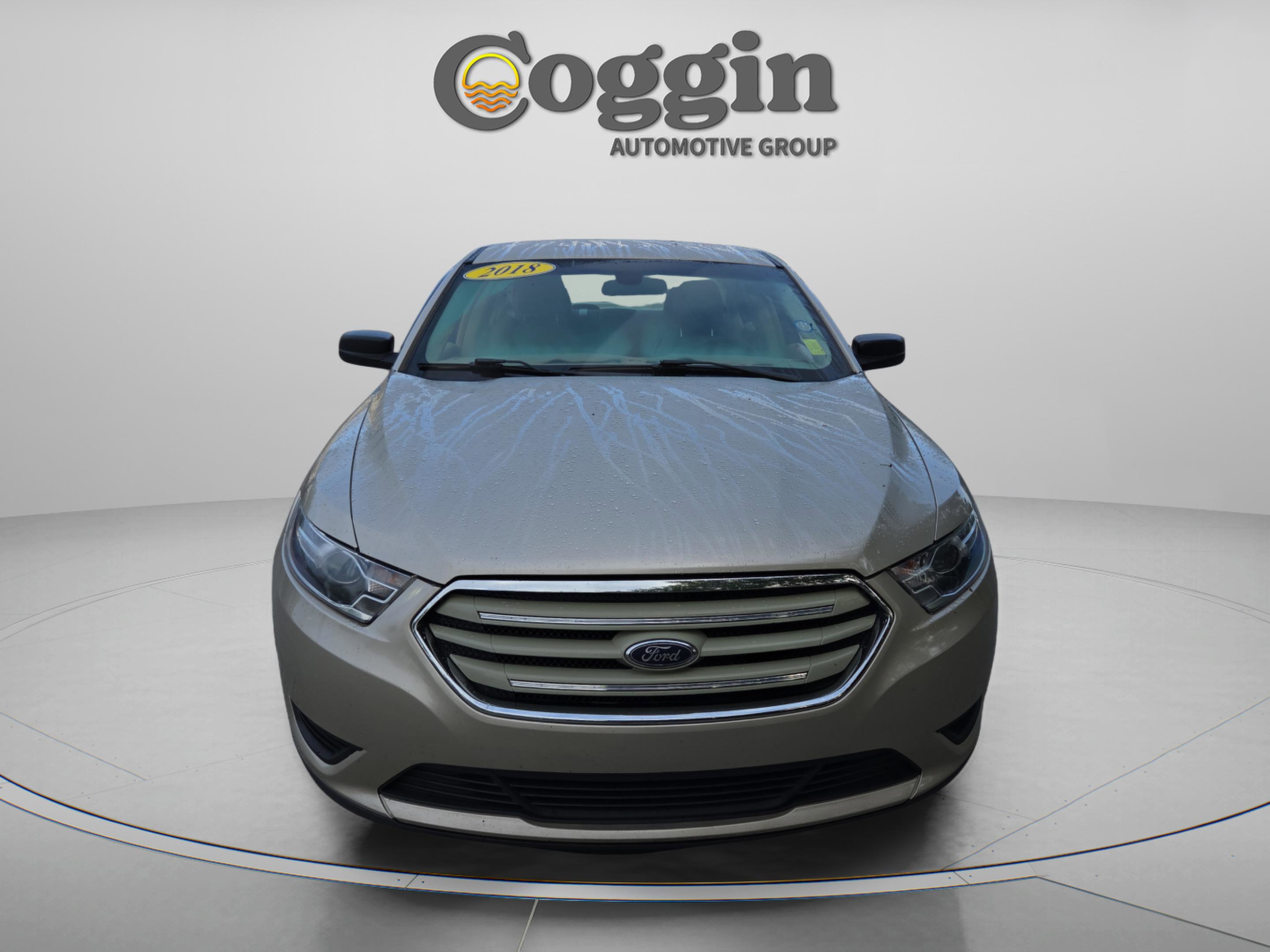 Used 2018 Ford Taurus SE image 8
