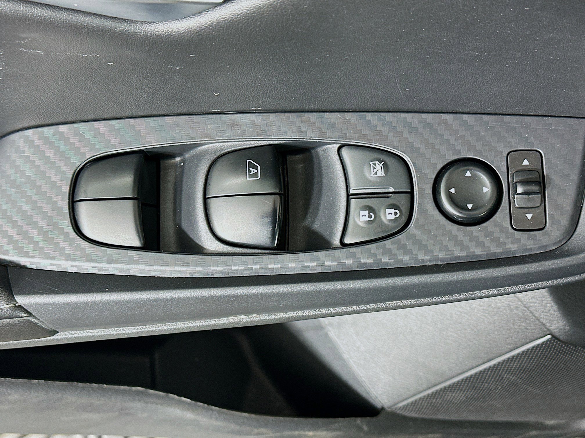 Used 2024 Nissan Sentra SV image 15