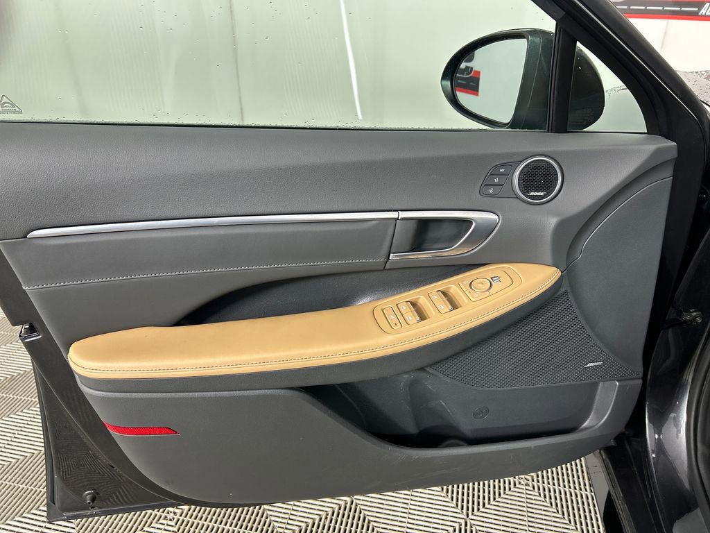Certified 2021 Hyundai Sonata Limited w/ Cargo Package FWD image 11