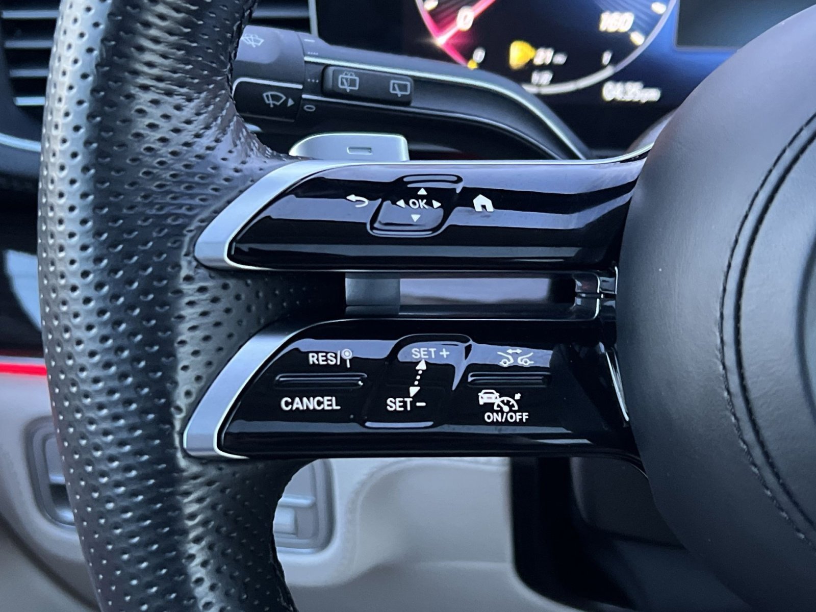 Certified 2024 Mercedes-Benz GLS 580 4MATIC image 32