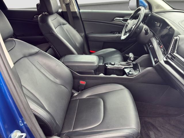 Used 2023 Kia Sportage EX image 9