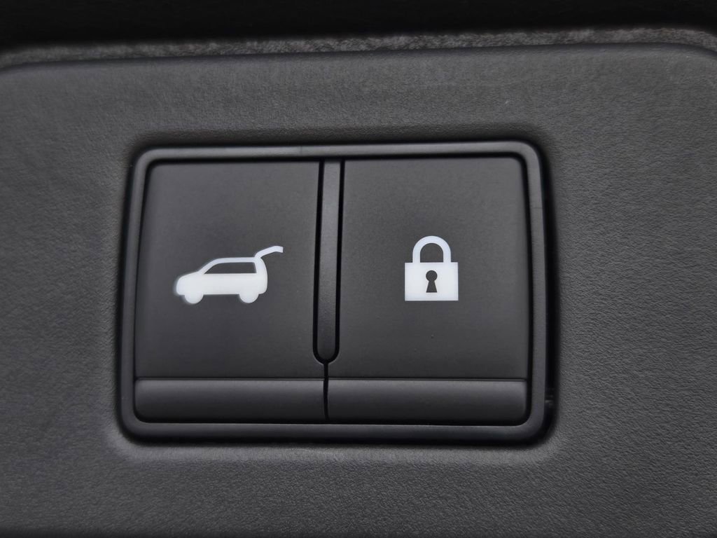 New 2026 Nissan Rogue SV image 10