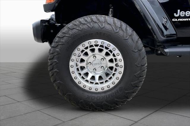 Certified 2021 Jeep Gladiator Overland w/ Popular Equipment Package AWD/4WD image 11