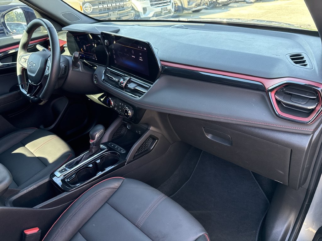 Used 2025 Chevrolet TrailBlazer RS w/ Driver Confidence Package FWD image 27