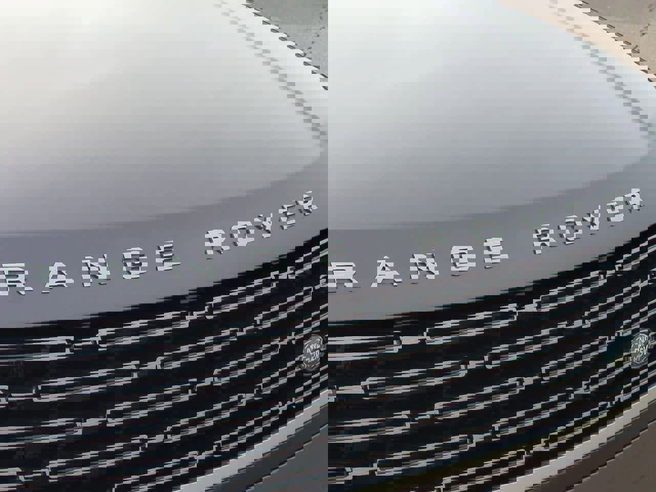 Certified 2024 Land Rover Range Rover SE image 12