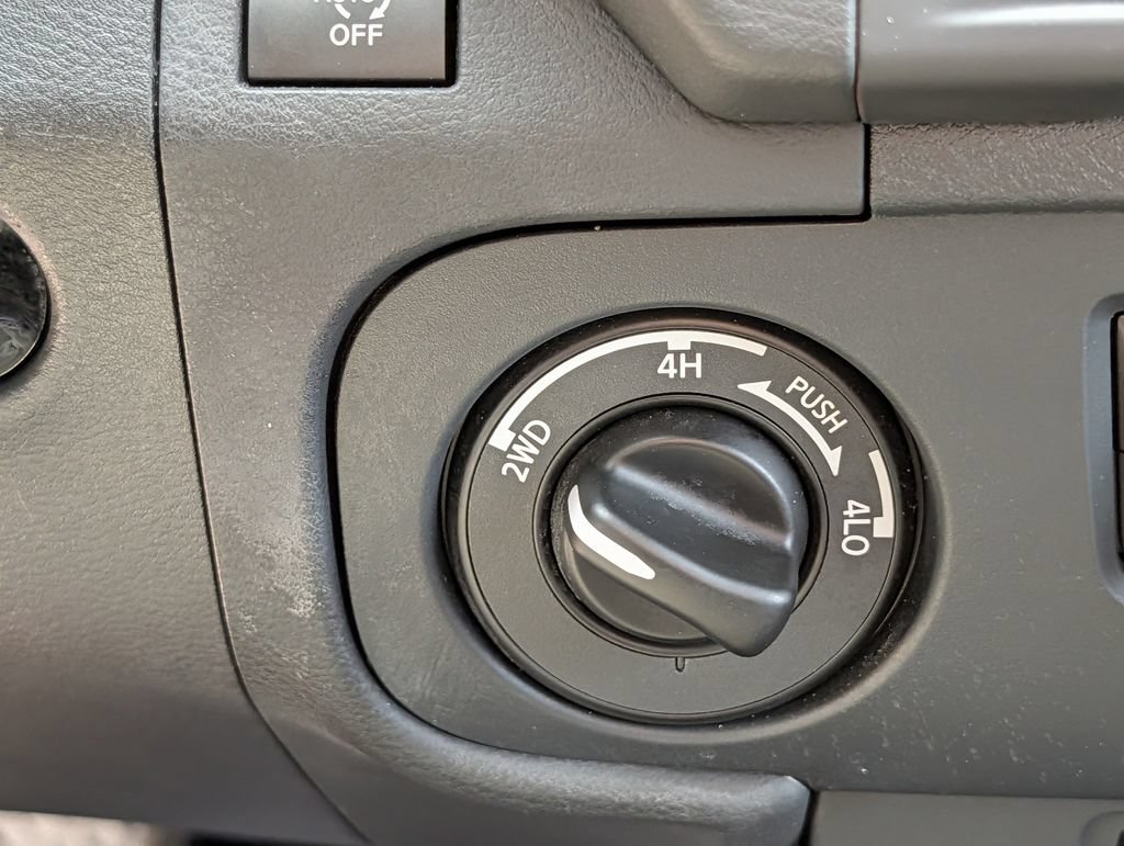 Used 2026 Nissan Frontier PRO-4X AWD/4WD image 21