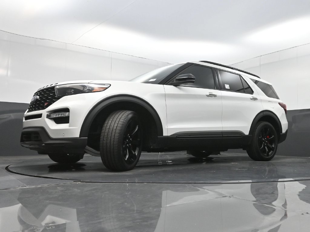 Used 2023 Ford Explorer ST w/ Equipment Group 401A AWD/4WD image 28