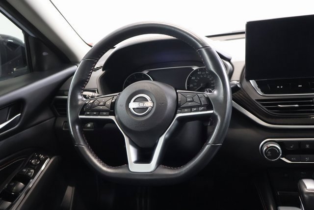 Certified 2023 Nissan Altima 2.5 SR w/ SR Premium Package AWD/4WD image 16
