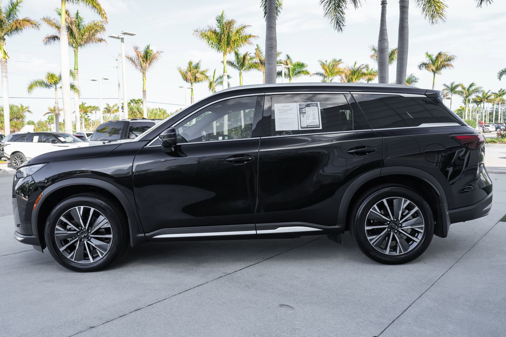 Certified 2026 INFINITI QX60 Luxe w/ Cargo Package image 21
