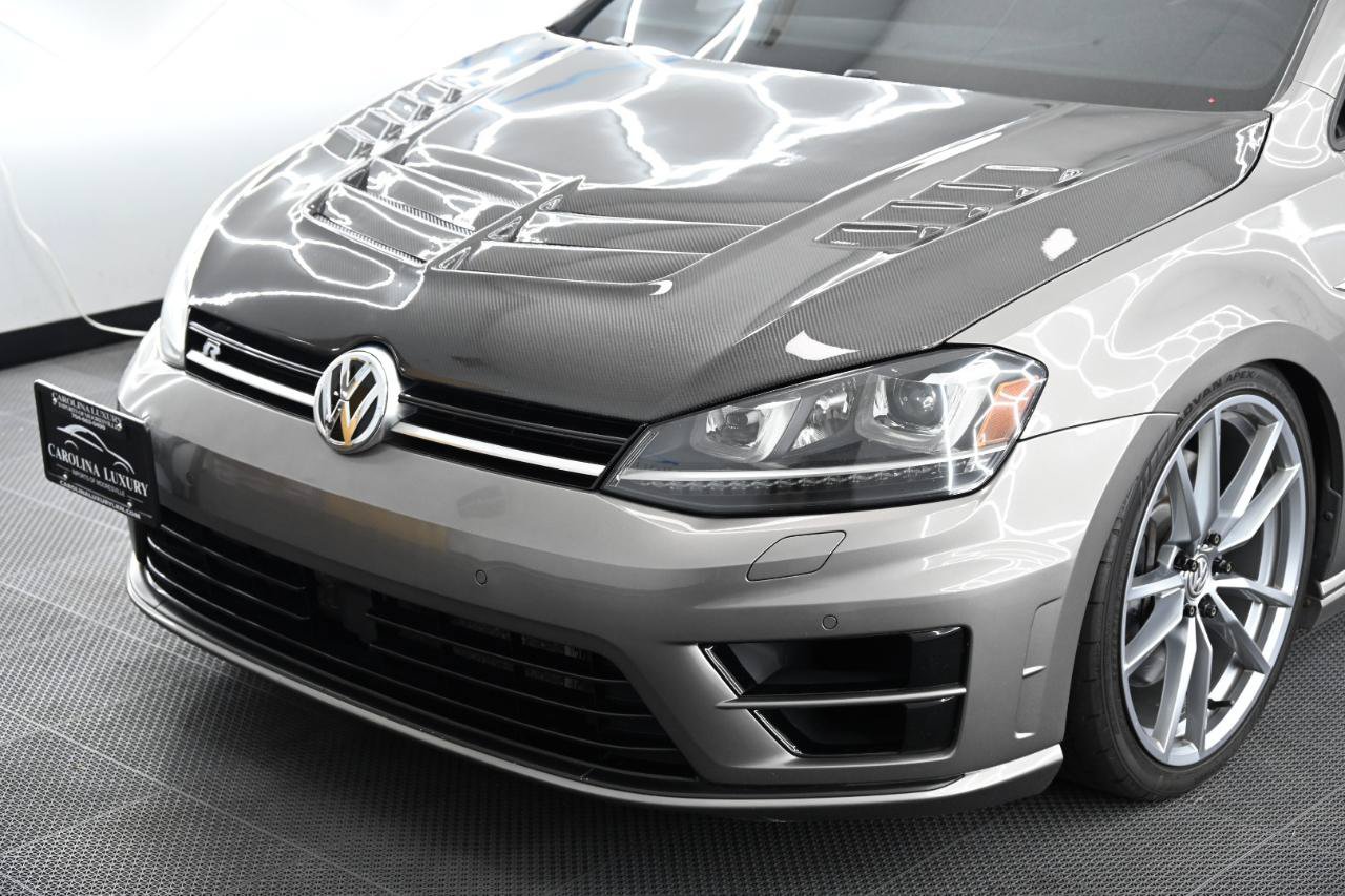 Used 2017 Volkswagen Golf R 4-Door AWD/4WD image 7