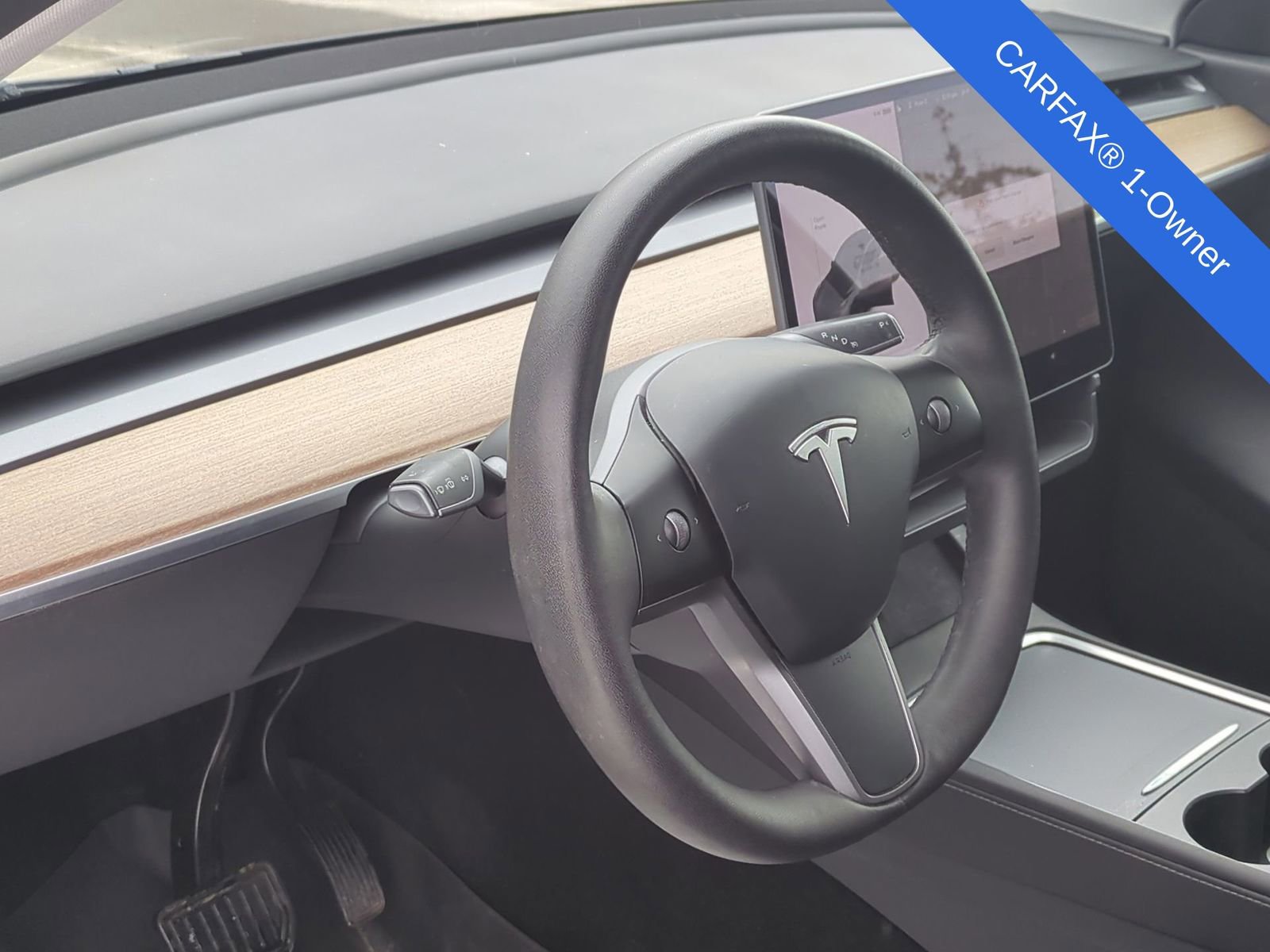 Used 2021 Tesla Model Y Long Range image 2