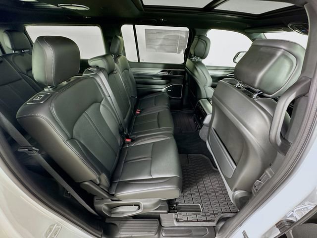 New 2026 Jeep Grand Wagoneer 4WD image 33