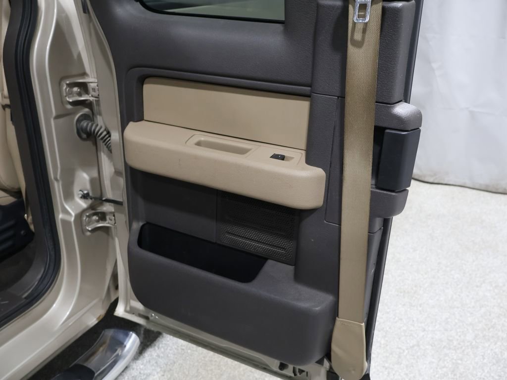 Used 2010 Ford F150 XLT image 19