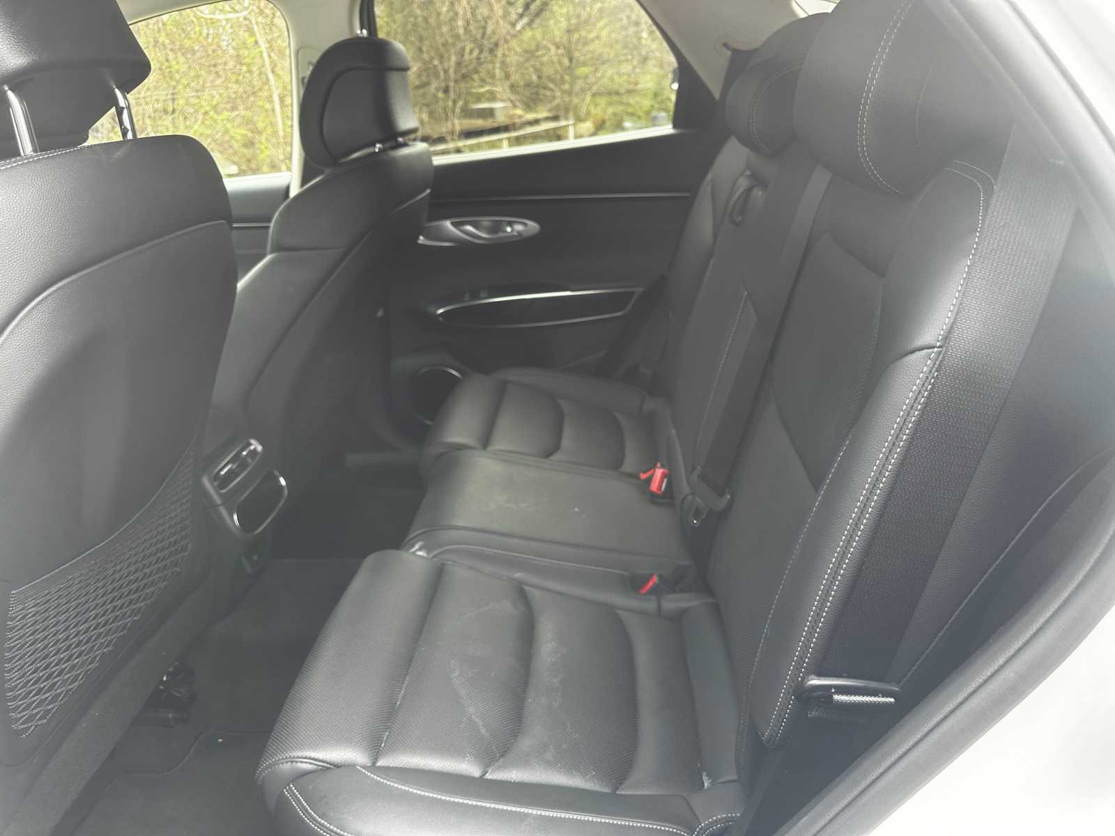 Used 2025 Genesis GV70 2.5T AWD/4WD image 5