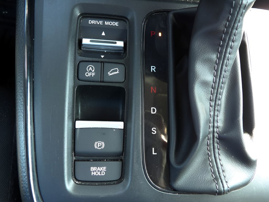 Used 2025 Honda CR-V LX image 32