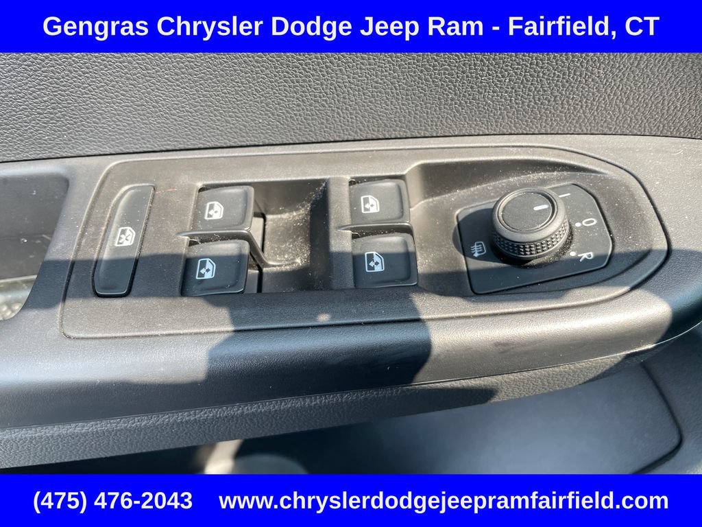 Used 2024 Volkswagen Taos S AWD/4WD image 39