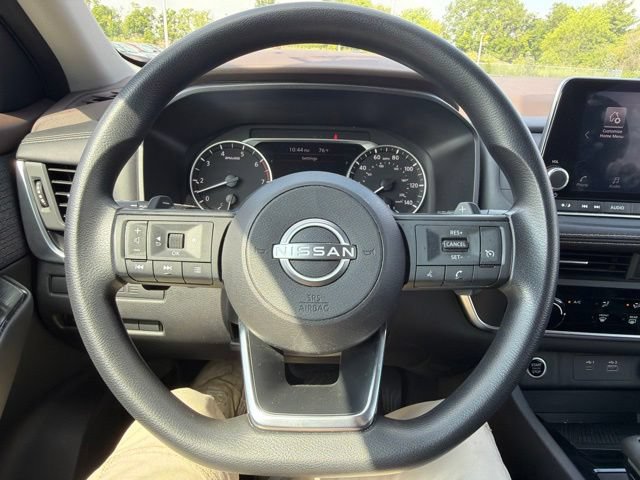 Used 2023 Nissan Rogue S FWD image 32