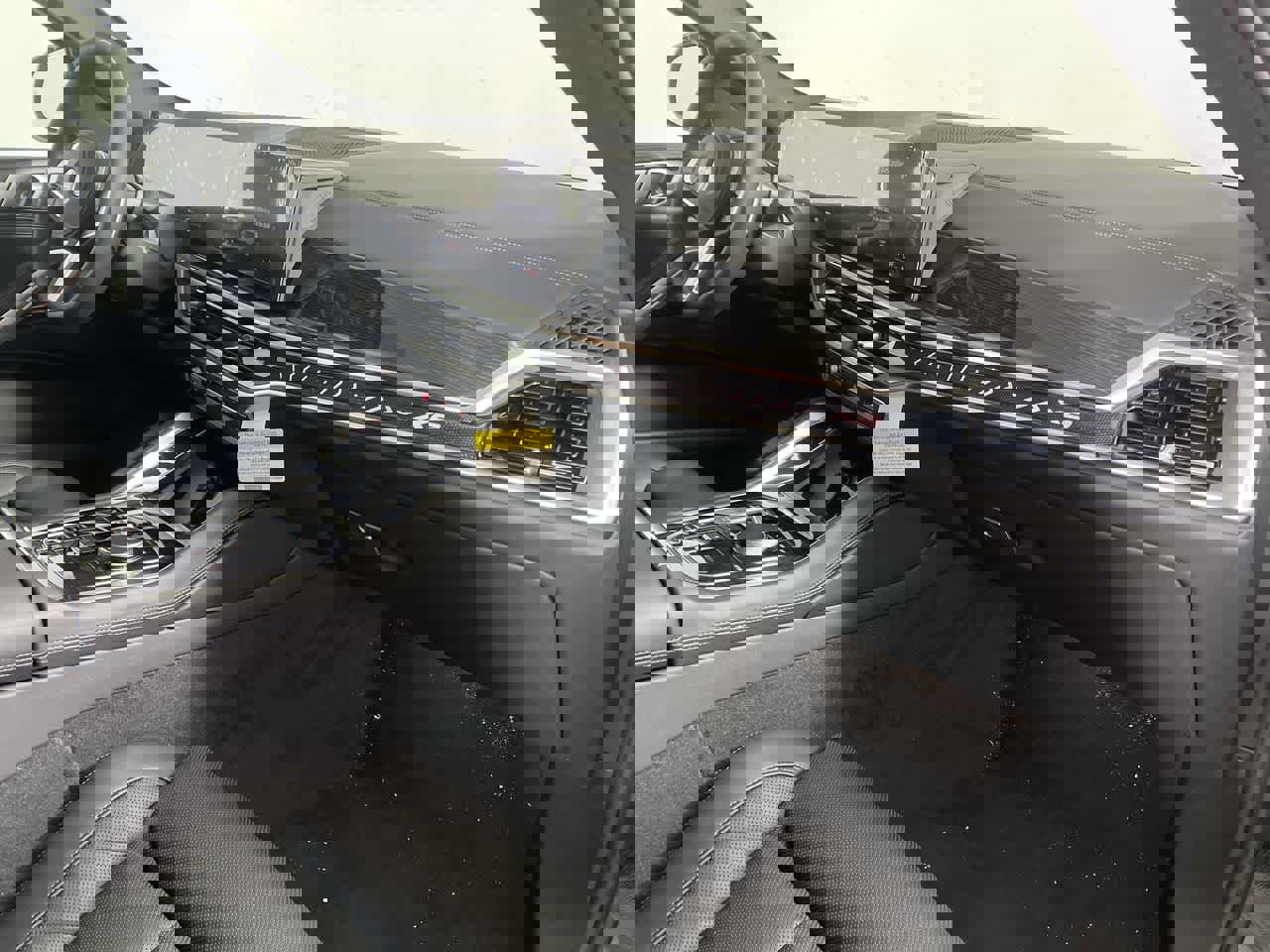 Certified 2024 BMW X6 xDrive40i w/ M Sport Professional Package image 15