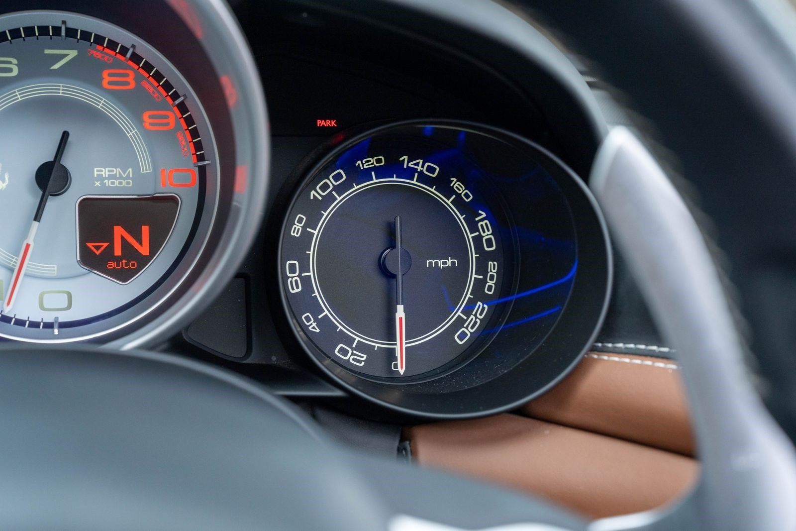 Used 2017 Ferrari California T RWD image 42