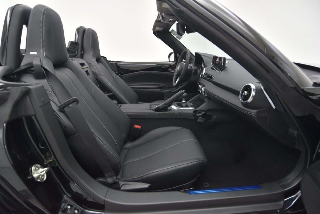New 2026 MAZDA MX-5 Miata Grand Touring w/ Weather Package RWD image 26