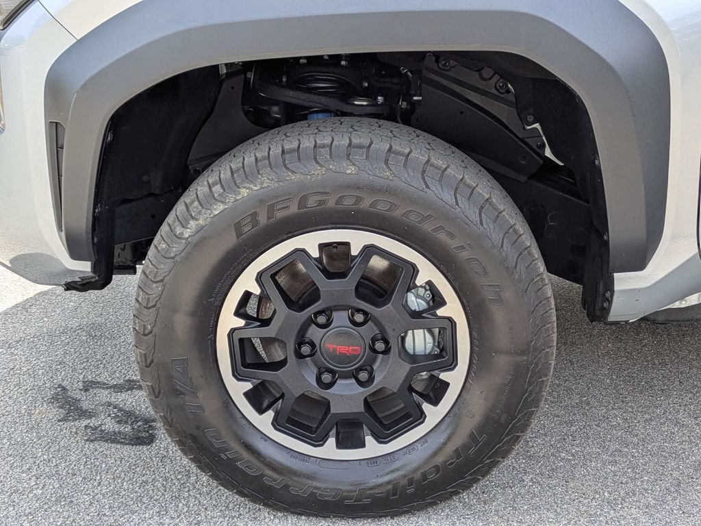 Used 2024 Toyota Tacoma TRD Off-Road AWD/4WD image 12