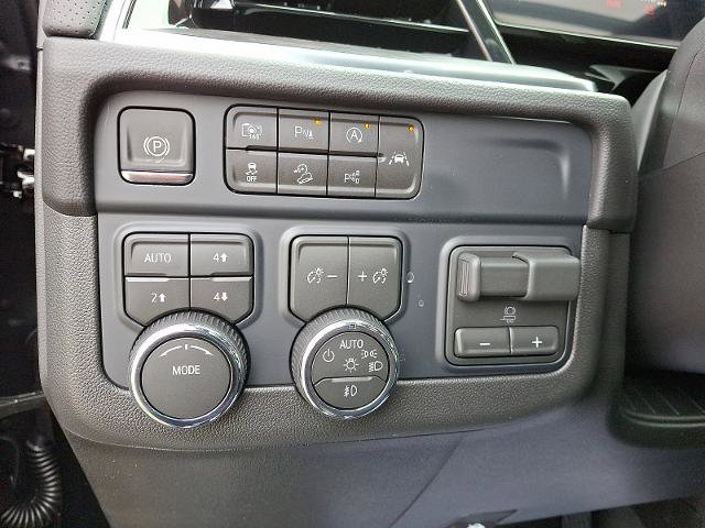 New 2026 Chevrolet Suburban Premier image 10